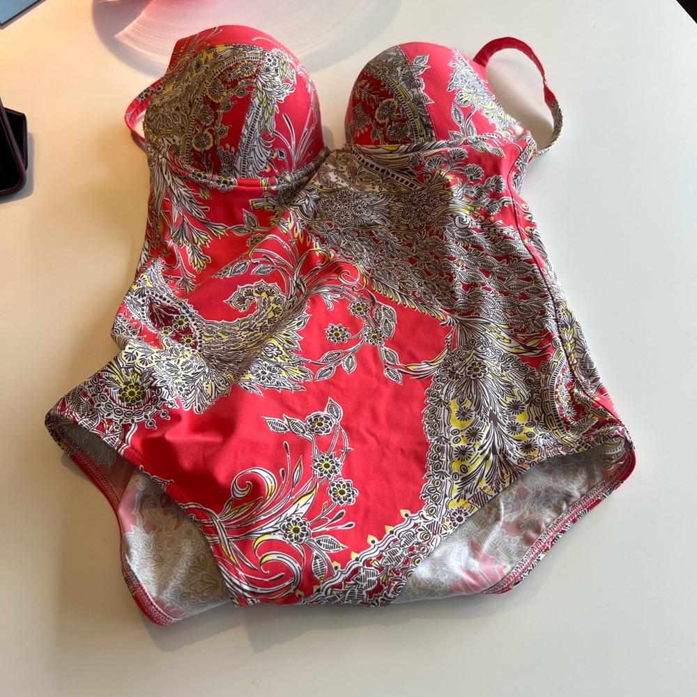 Elegant Red Paisley Women's One Piece Swimsuit